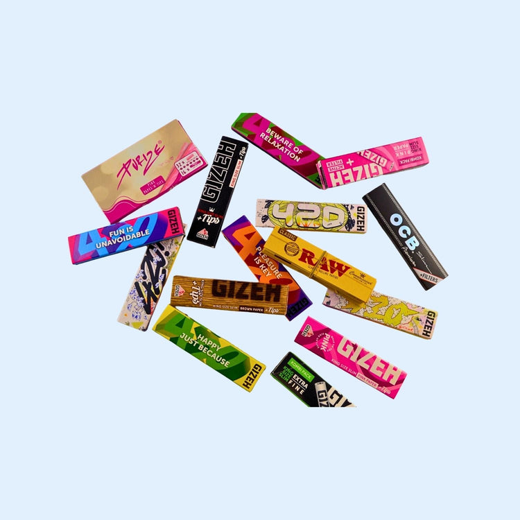 Papers + Filters – King Size Slim Longpapers mit passenden Filtertips. Ungebleicht, vegan und von Marken wie RAW, OCB, GIZEH & PURIZE.