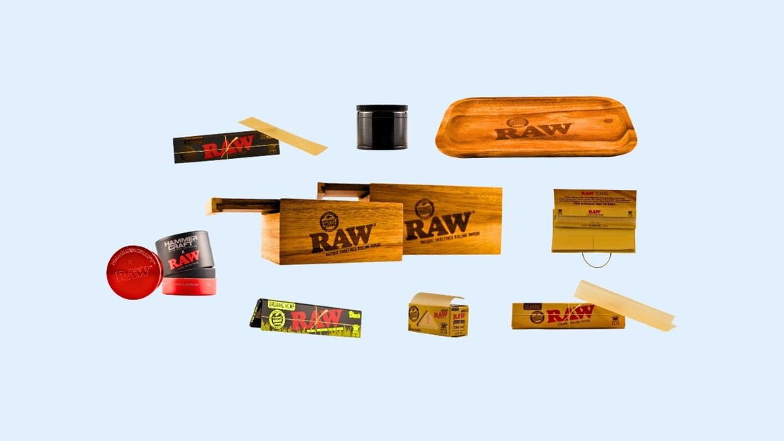 RAW Classic, Black Classic und Black Organic Hemp Papers mit RAW Zubehör bei Skunaby