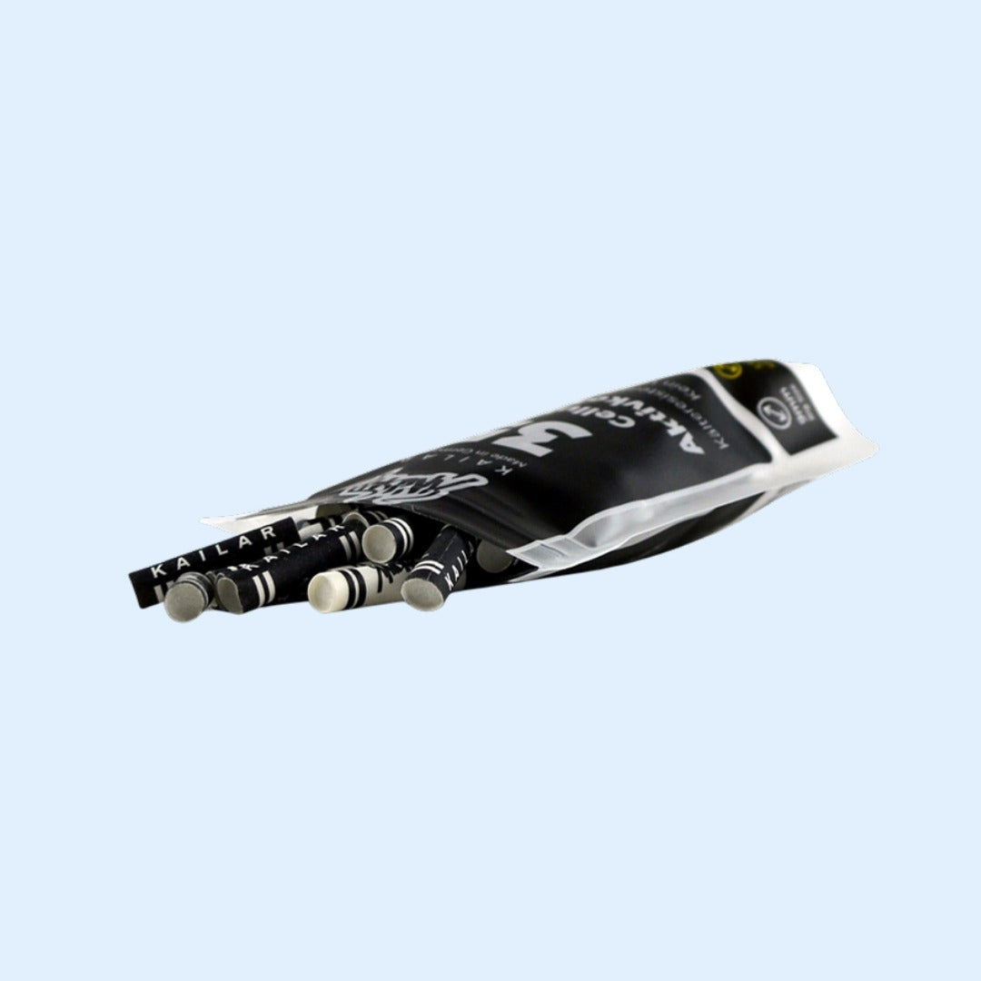 KAILAR Aktivkohlefilter 35x Schwarz-Weiß – geöffneter Beutel mit Filtern