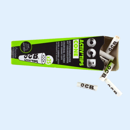 OCB Activ'Tips Cone – geöffnete Box mit herausfallenden Filtern