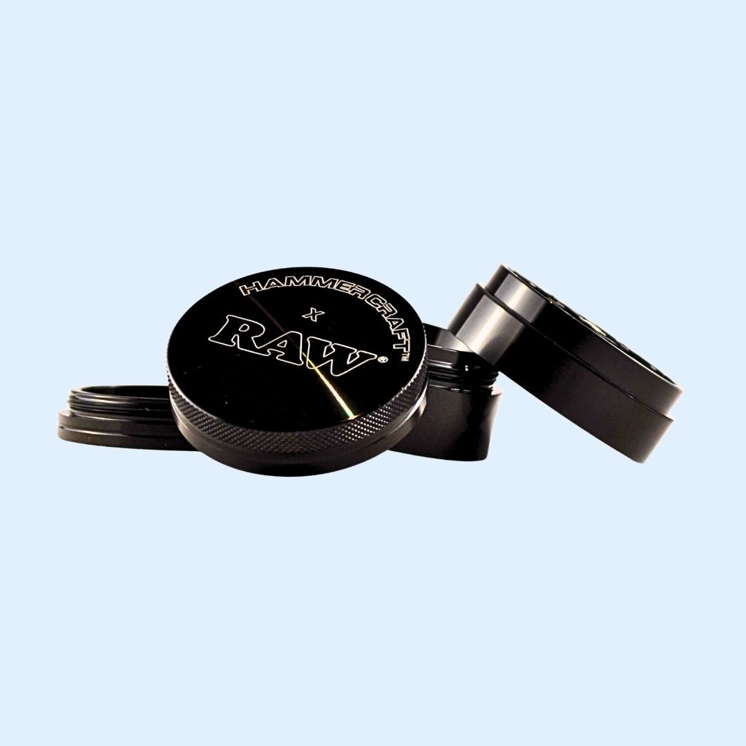 RAW x Hammercraft Grinder Black – edler Aluminium Grinder in Schwarz für perfekt gemahlenes Material