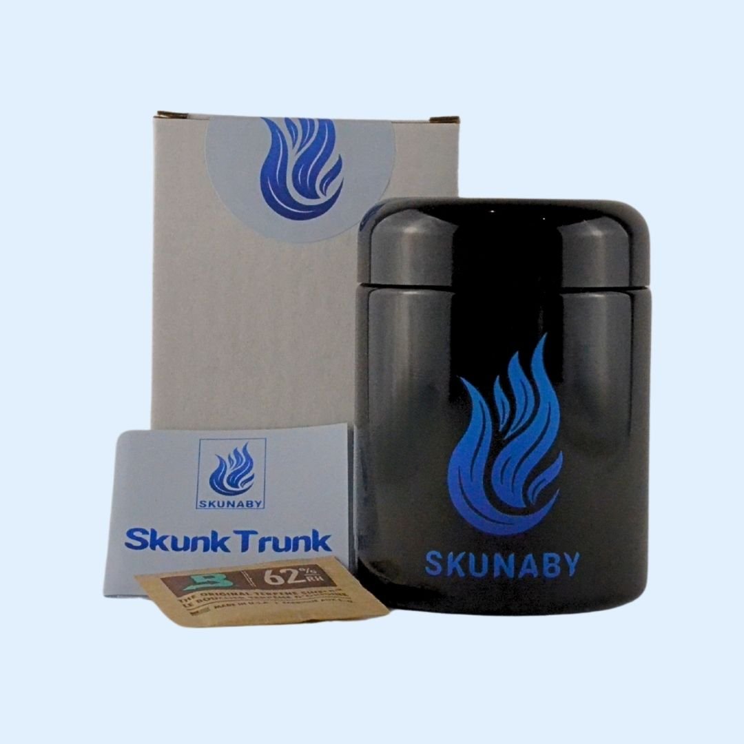 SKUNABY SkunkTrunk Humidor Violettglas - 1 - 02 - 06 - 1001 - 